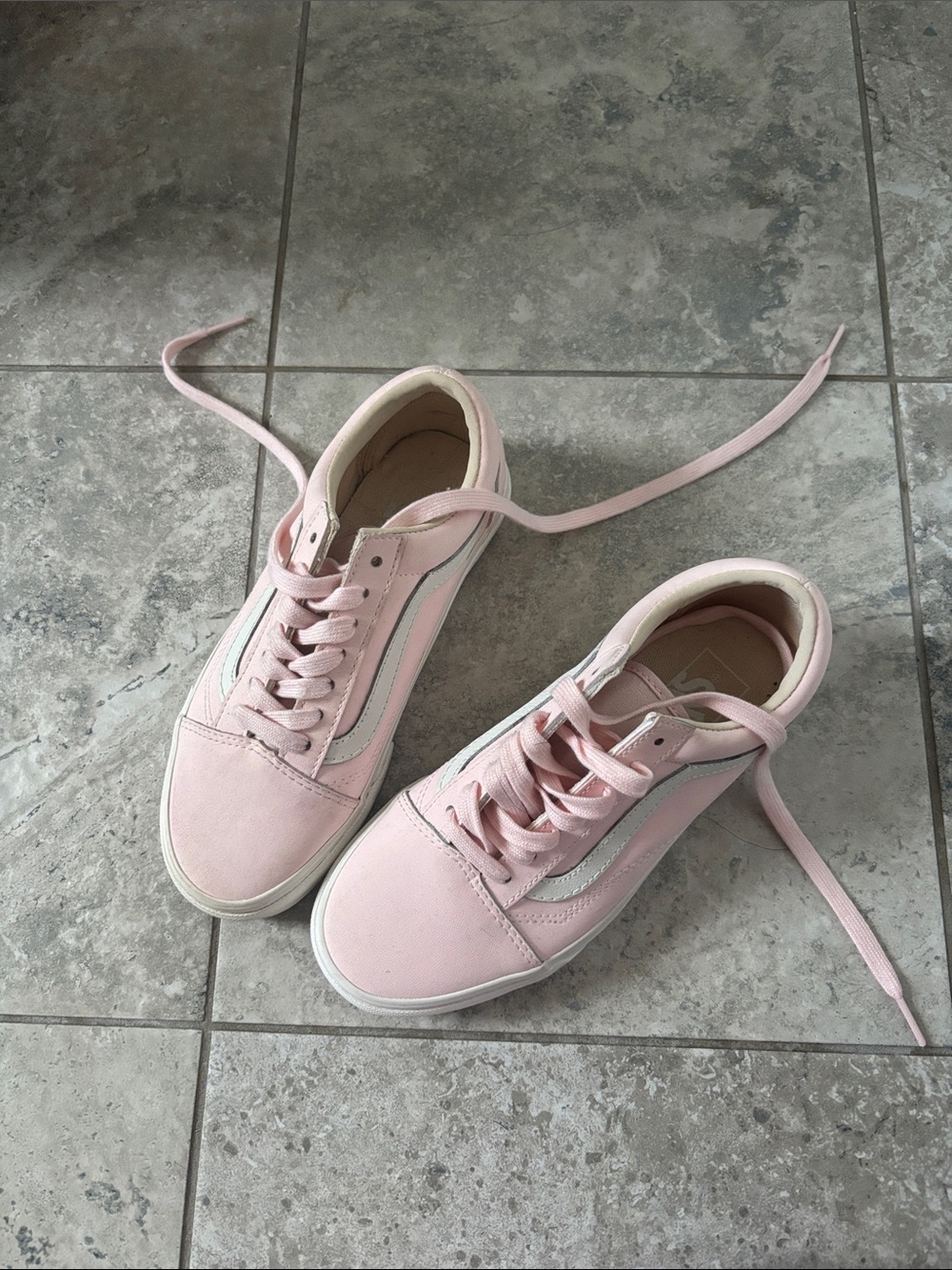 Pink Low-Top Casual Sneakers - Women's